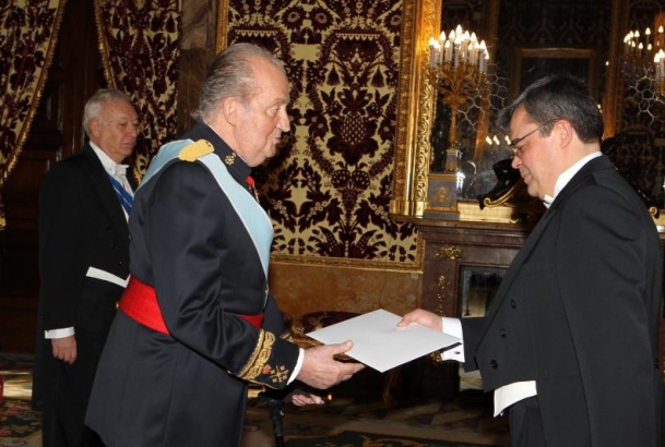 Su Majestad el Rey recibe la Carta Credencial del embajador de Ucrania, Serhii Pohoreltsev